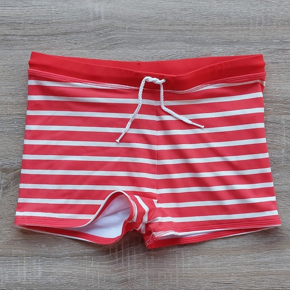Mini Boden swim 🏊‍♀️ shorts 11-12 years - Picture 12 of 12